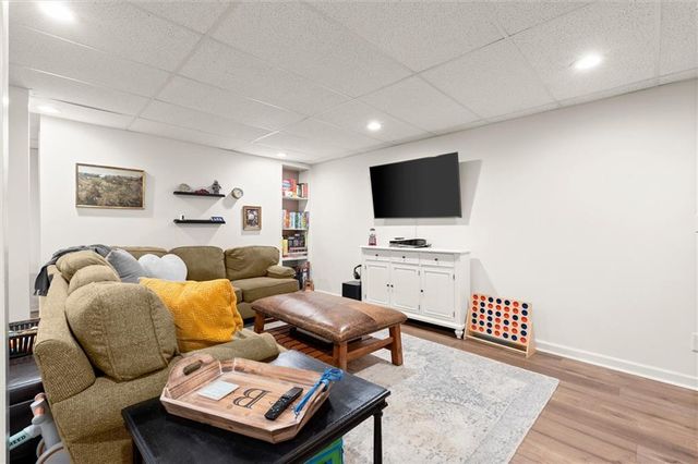 4069 Bittersweet Drive NE, Roswell, GA 30075