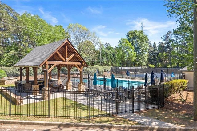 4069 Bittersweet Drive NE, Roswell, GA 30075