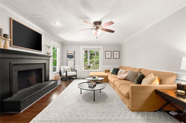 4069 Bittersweet Drive NE, Roswell, GA 30075