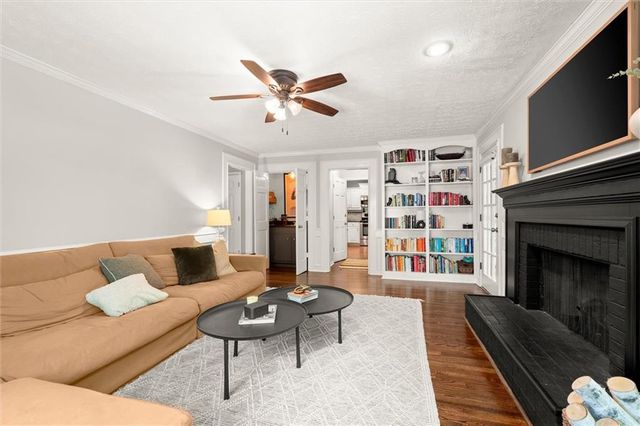 4069 Bittersweet Drive NE, Roswell, GA 30075