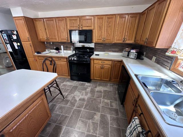 1207 KUSSMAN ROAD, Marion, WI 54950