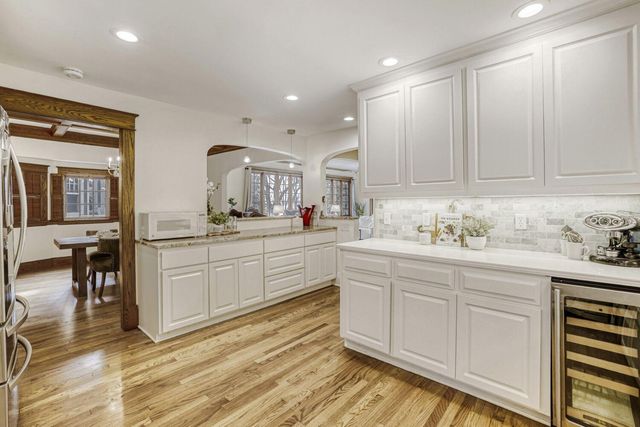 3115 E Bde Maka Ska Parkway, Minneapolis, MN 55408