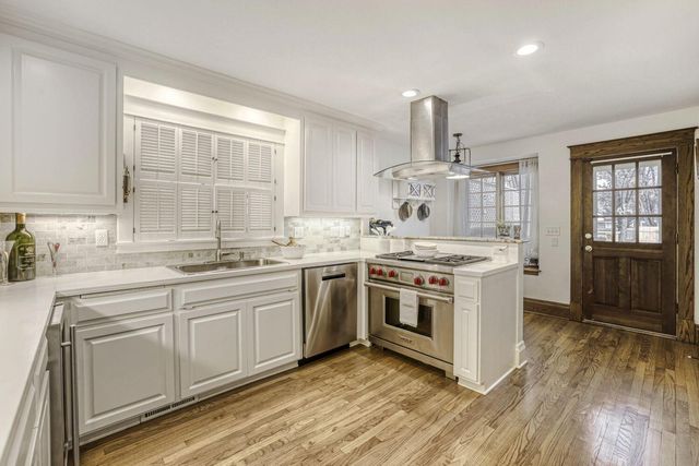 3115 E Bde Maka Ska Parkway, Minneapolis, MN 55408