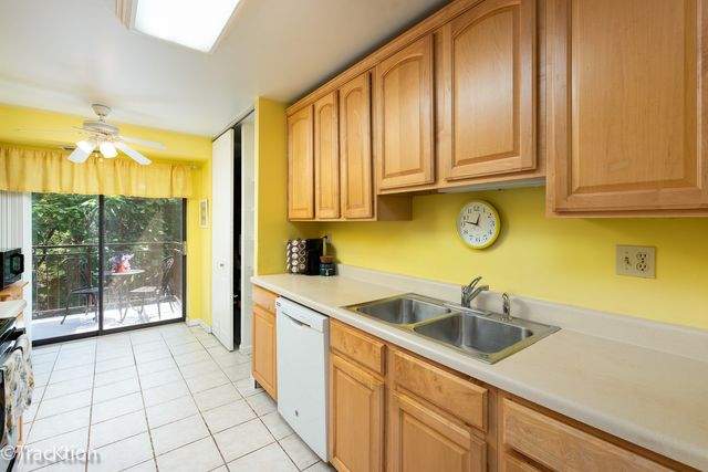 1702 Mill Street 207, Des Plaines, IL 60016