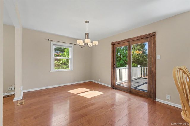 33 Grandview Drive, Mahopac, NY 10541