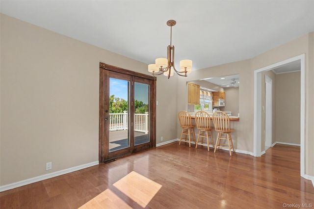 33 Grandview Drive, Mahopac, NY 10541