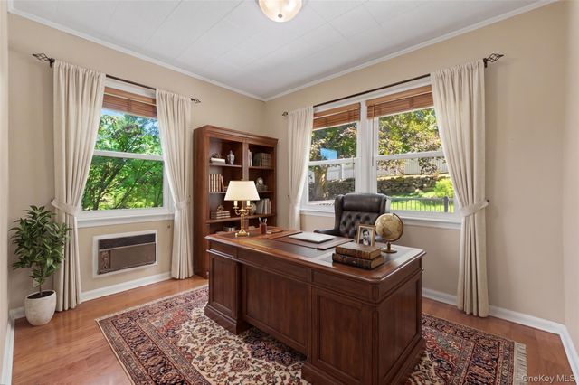 33 Grandview Drive, Mahopac, NY 10541