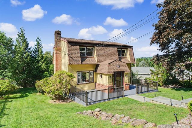 33 Grandview Drive, Mahopac, NY 10541