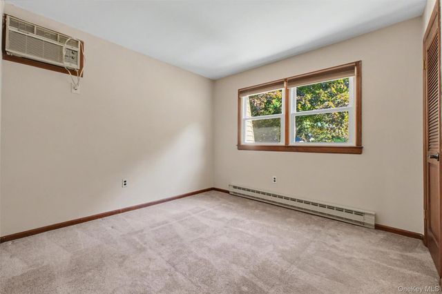 33 Grandview Drive, Mahopac, NY 10541