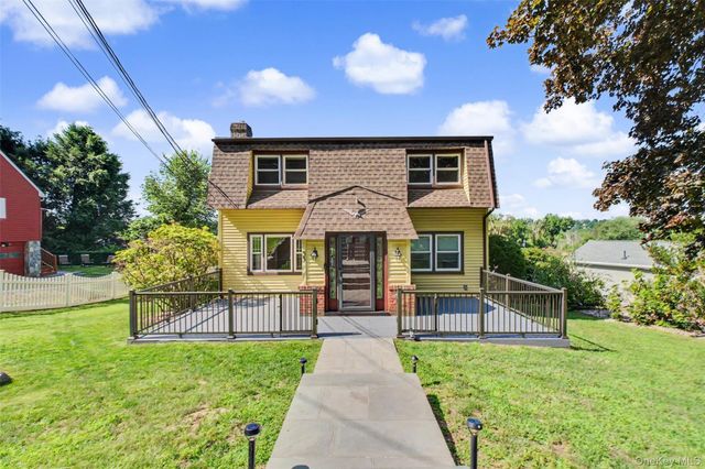 33 Grandview Drive, Mahopac, NY 10541