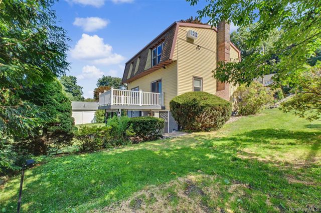 33 Grandview Drive, Mahopac, NY 10541