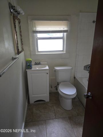 9056 8TH Avenue, Jacksonville, FL 32208