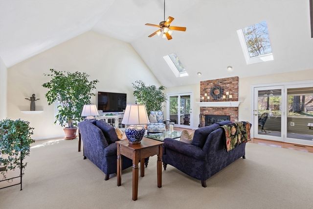 5 Jacob Amsden Rd, Westborough, MA 01581