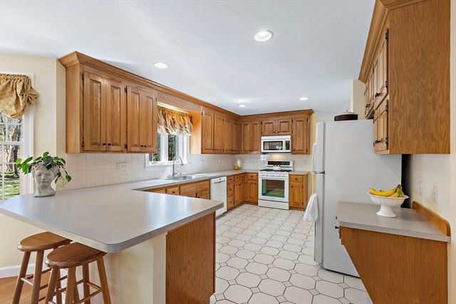 5 Jacob Amsden Rd, Westborough, MA 01581