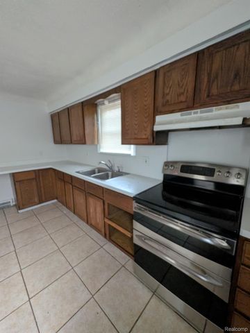 18565 Gallagher Street, Detroit, MI 48234