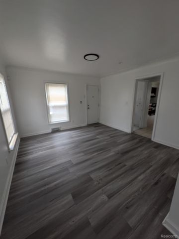 18565 Gallagher Street, Detroit, MI 48234
