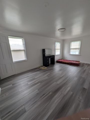 18565 Gallagher Street, Detroit, MI 48234