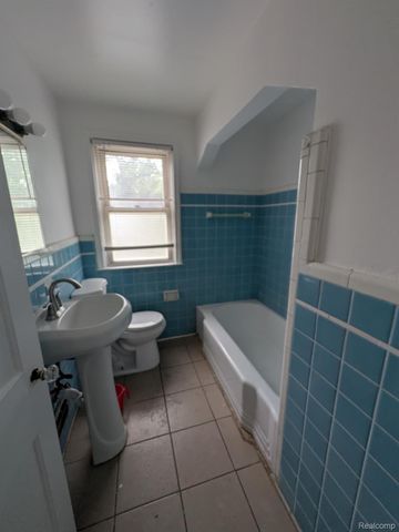 18565 Gallagher Street, Detroit, MI 48234
