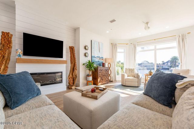 443 Wahoo Road, Panama City Beach, FL 32408