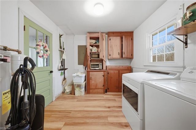 1301 Old Somerton RD, Suffolk, VA 23434