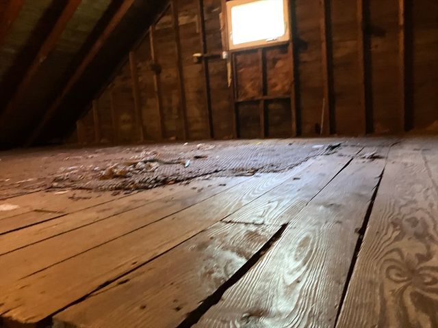 148 Point Grove Rd, Southwick, MA 01077