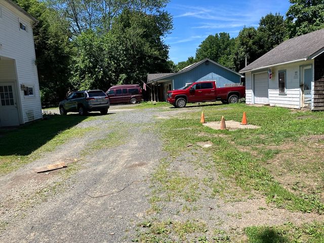 148 Point Grove Rd, Southwick, MA 01077
