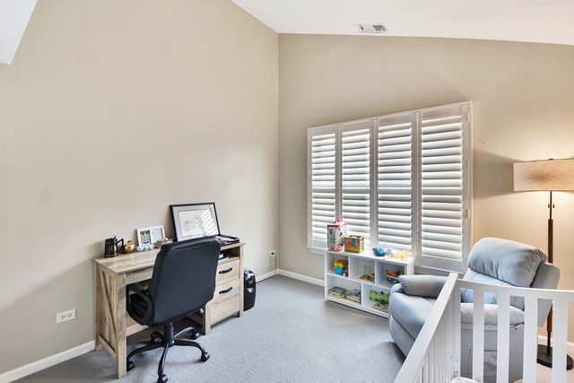 35 Red Tail Drive, Hawthorn Woods, IL 60047