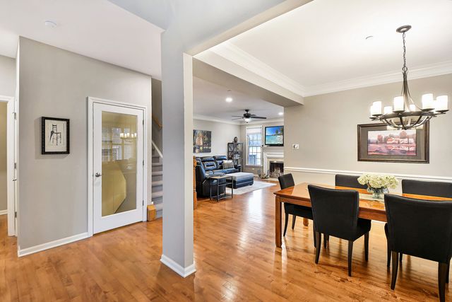 35 Red Tail Drive, Hawthorn Woods, IL 60047