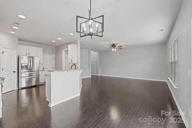 4364 Park South Station Boulevard, Charlotte, NC 28210