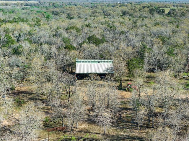 2313 E Us Highway 79, Rockdale, TX 76567