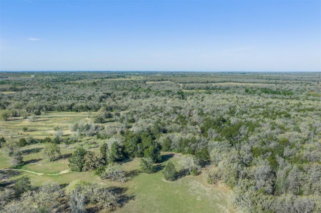 2313 E Us Highway 79, Rockdale, TX 76567