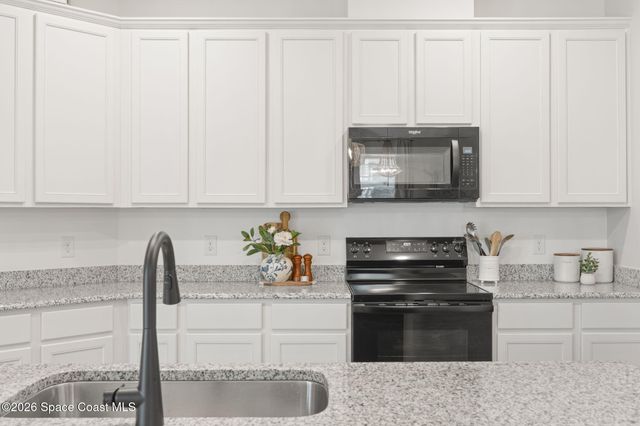 975 Potenza Drive, West Melbourne, FL 32904