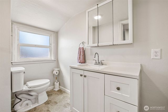 4840 E B Street, Tacoma, WA 98404