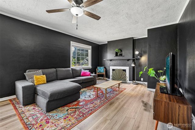 4840 E B Street, Tacoma, WA 98404