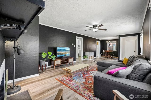 4840 E B Street, Tacoma, WA 98404