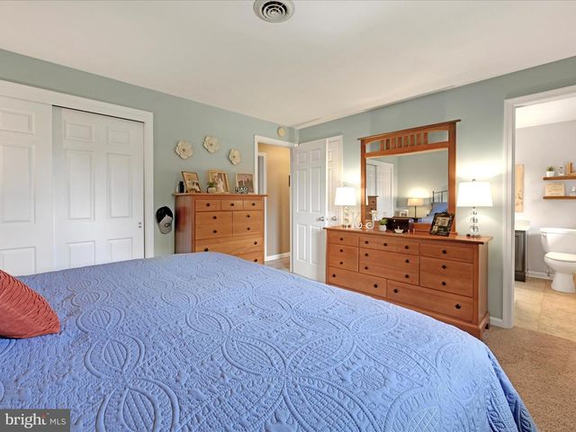 1134 SUN DR, Lebanon, PA 17046