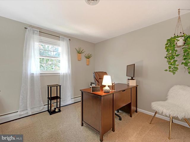 1134 SUN DR, Lebanon, PA 17046