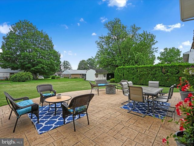 1134 SUN DR, Lebanon, PA 17046