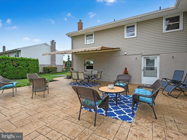 1134 SUN DR, Lebanon, PA 17046