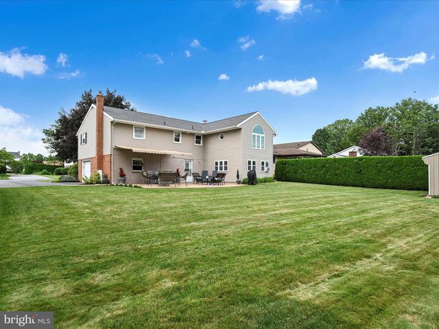 1134 SUN DR, Lebanon, PA 17046