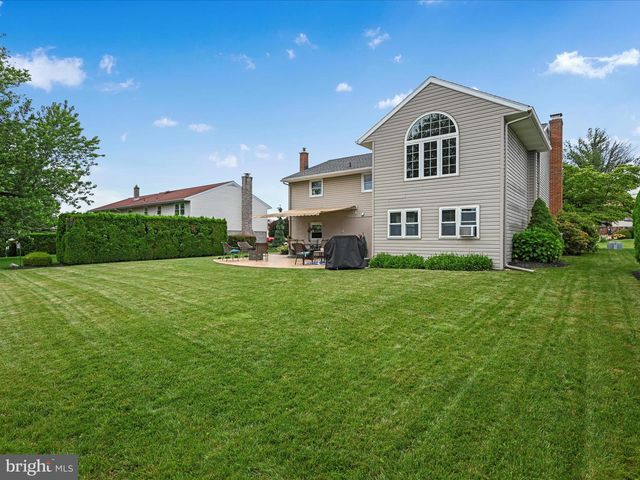 1134 SUN DR, Lebanon, PA 17046