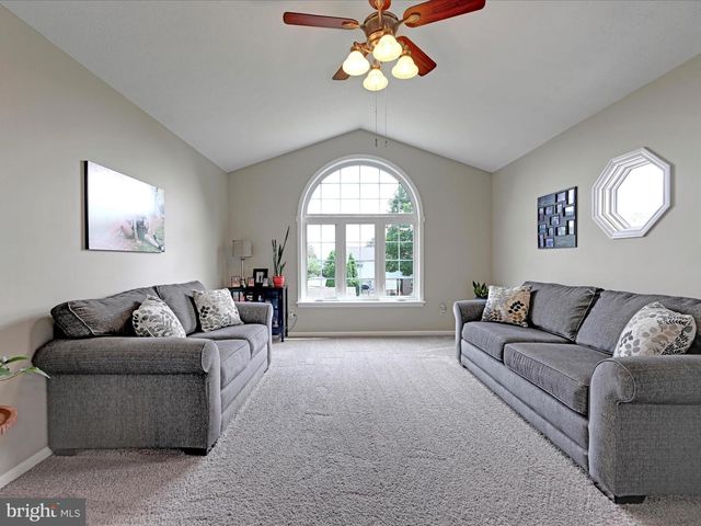 1134 SUN DR, Lebanon, PA 17046