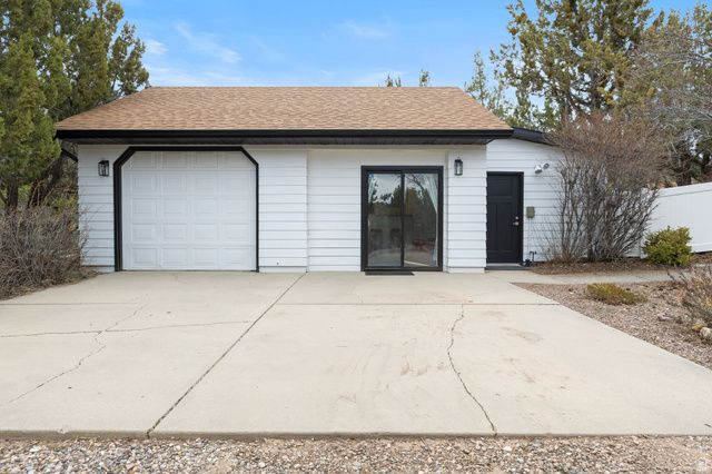 948 W TOPAZ RD, Diamond Valley, UT 84770