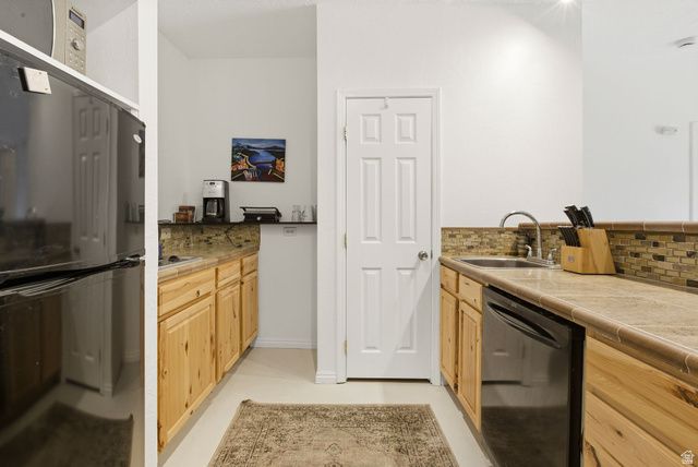 948 W TOPAZ RD, Diamond Valley, UT 84770