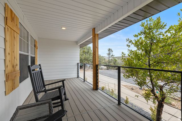 948 W TOPAZ RD, Diamond Valley, UT 84770