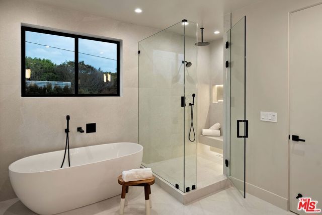 3621 Greenwood Avenue, Los Angeles, CA 90066