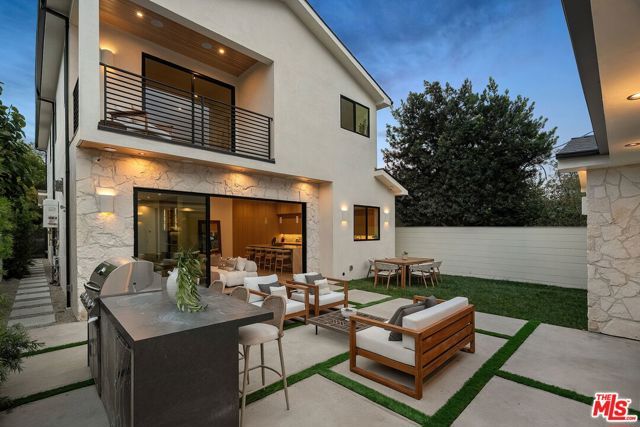 3621 Greenwood Avenue, Los Angeles, CA 90066