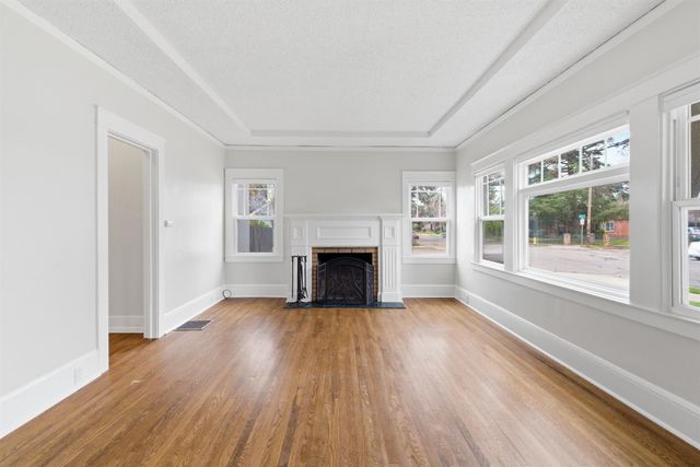 844 W Elm St, Stockton, CA 95203