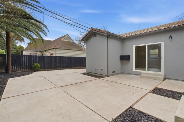 844 W Elm St, Stockton, CA 95203