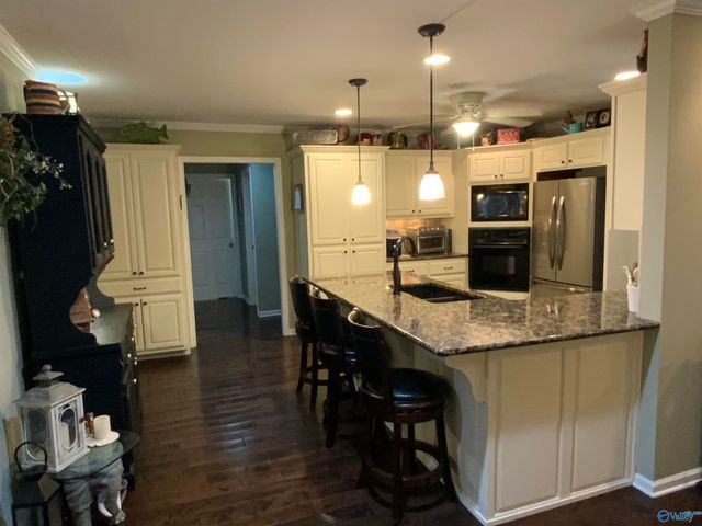 1435 Timberwalk Drive, Guntersville, AL 35976